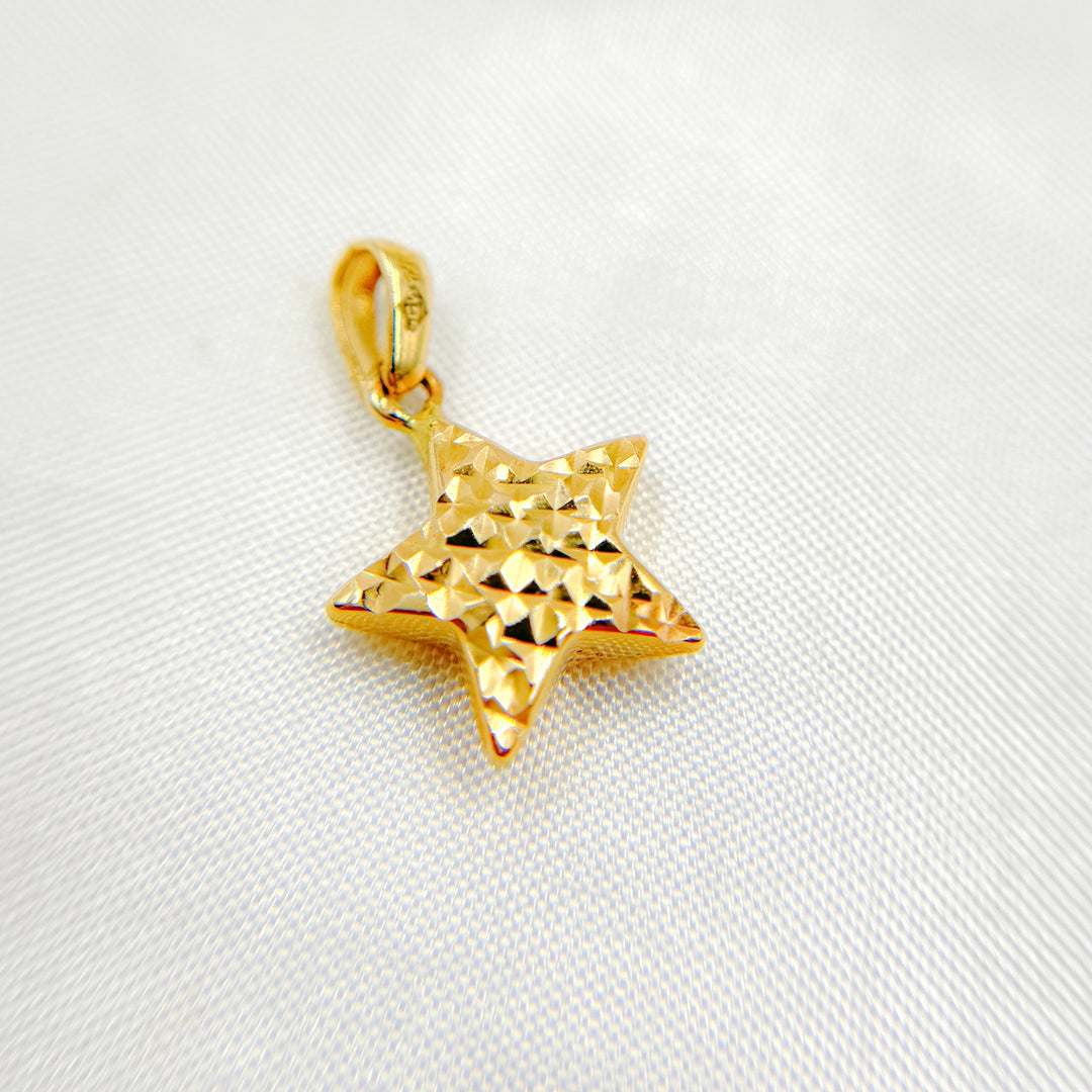 GDP098. 14K Solid Gold Star Charm