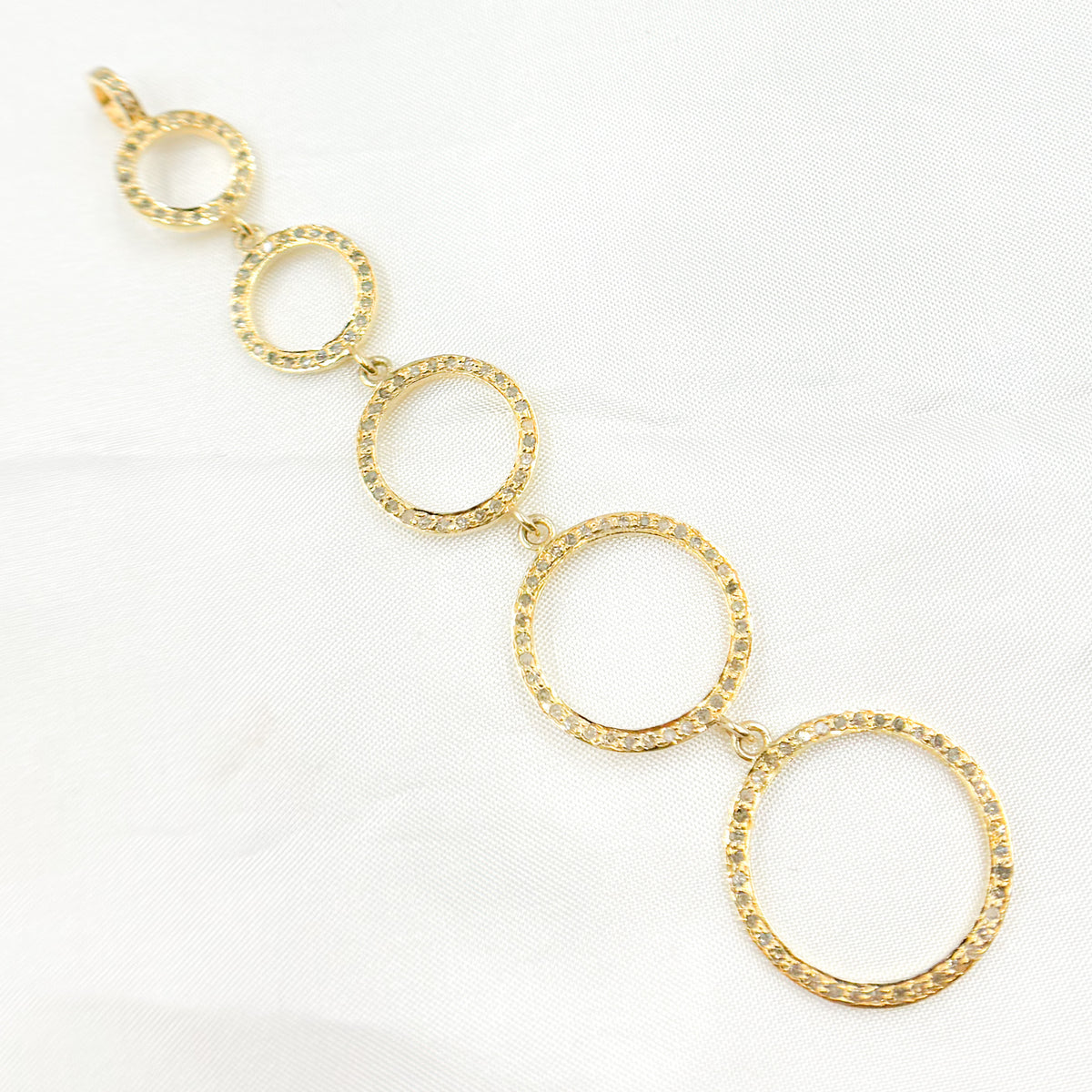 DP212. Diamond Sterling Silver Round Long Pendant