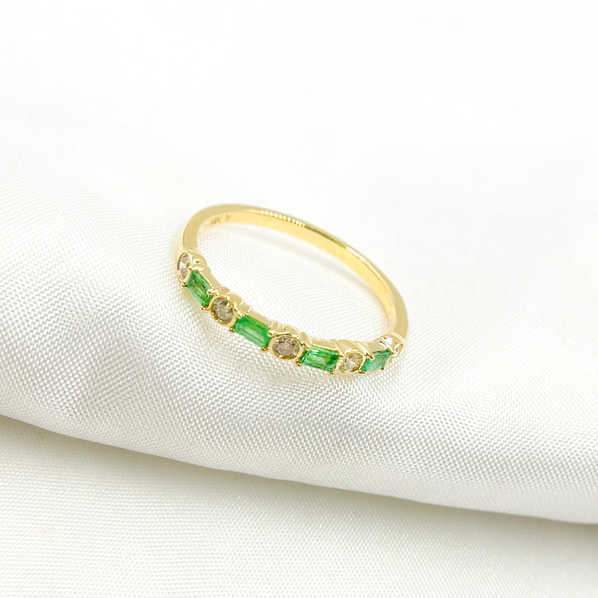 14K Solid Yellow Gold Diamond and Emerald Band Ring.