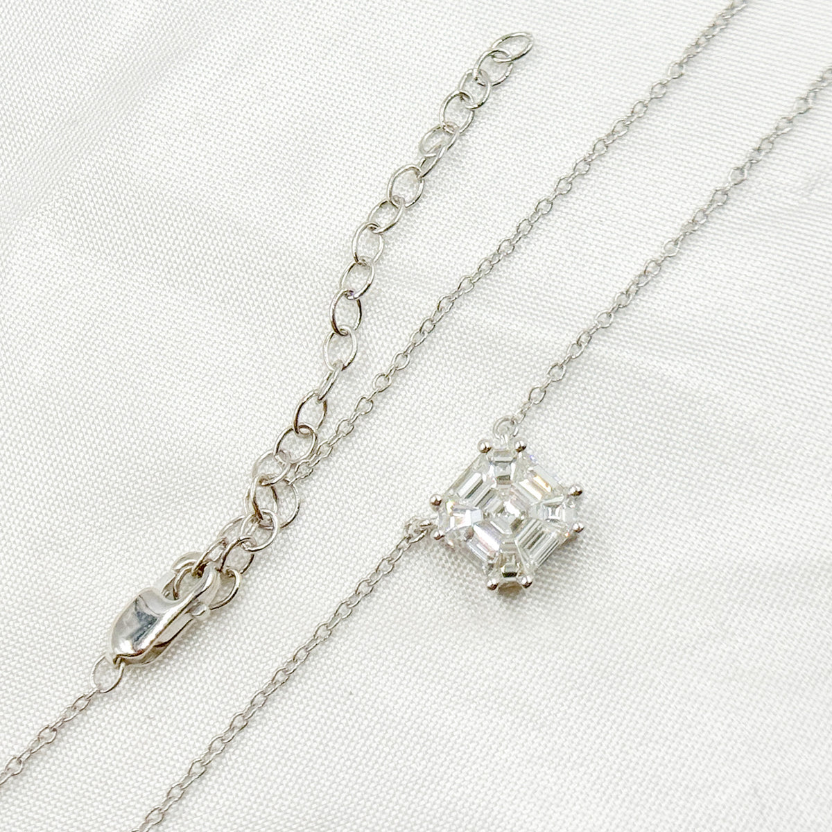 NFI71519. 14K Solid Gold Diamond Necklace