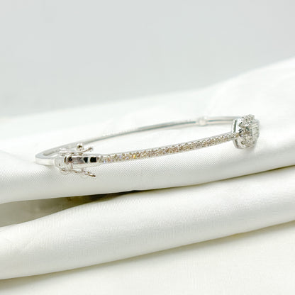 BNL68160. 14K White Solid Gold Diamond Bracelet
