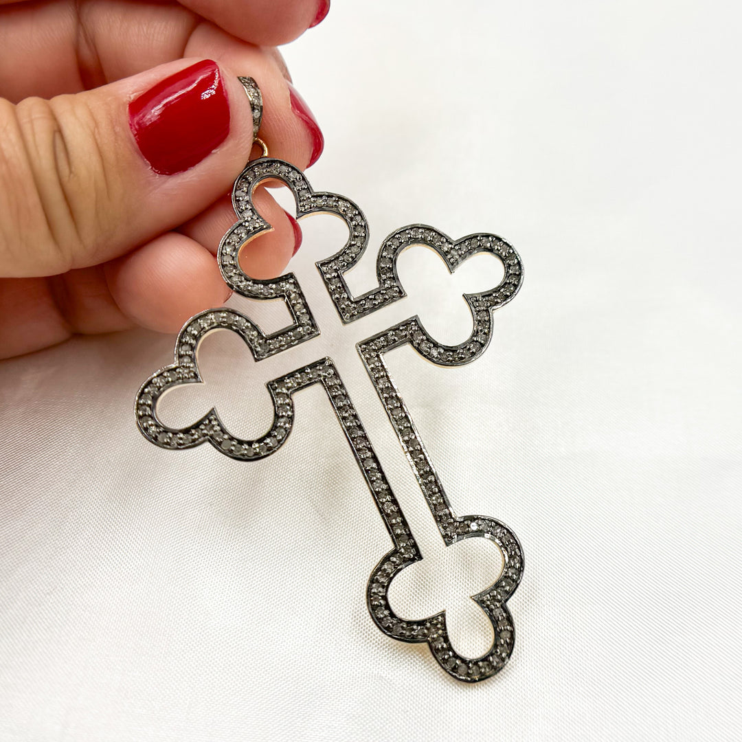 DP023. Diamond Sterling Silver Cross Pendant