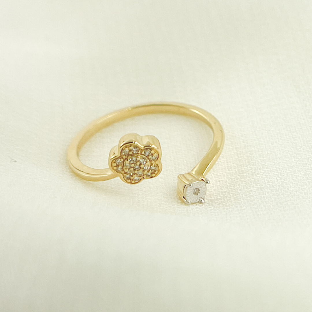 14K Solid Gold Flower Diamond Ring. RFA15336