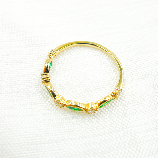 14K Solid Gold Diamond & Emerald Ring.