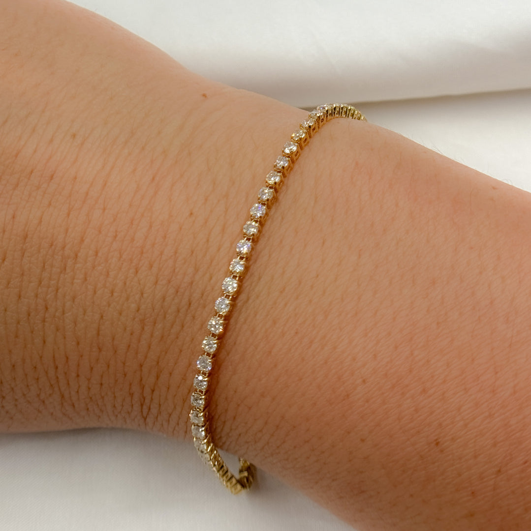 14k Solid Gold Diamond Tennis Bracelet. BTR65202