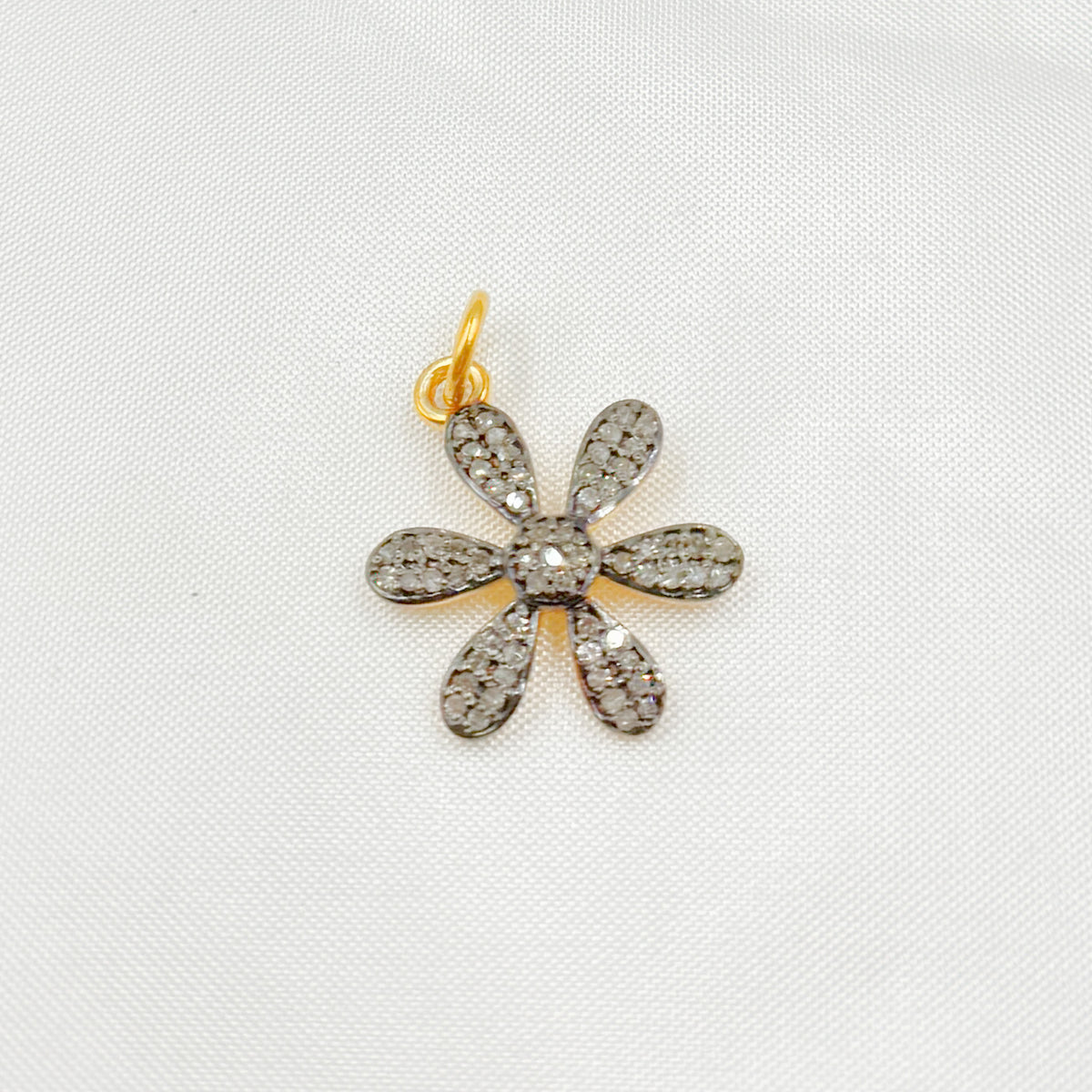DC449. Diamond Sterling Silver Flower Pendant