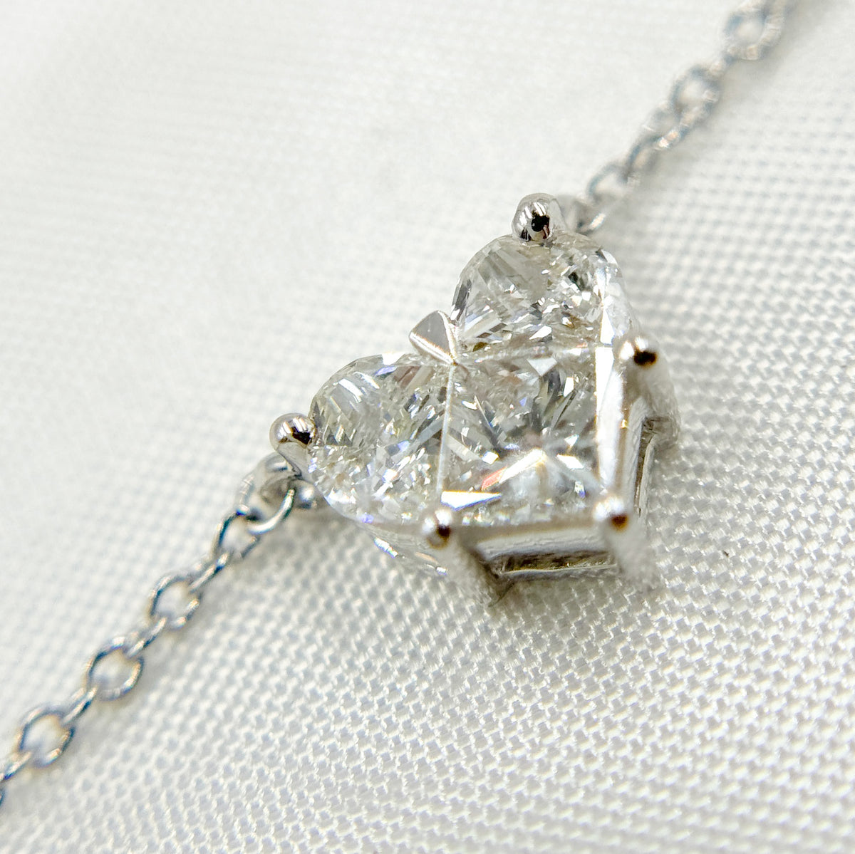 NFH71523. 14K Solid Gold Diamond Heart Shape Necklace
