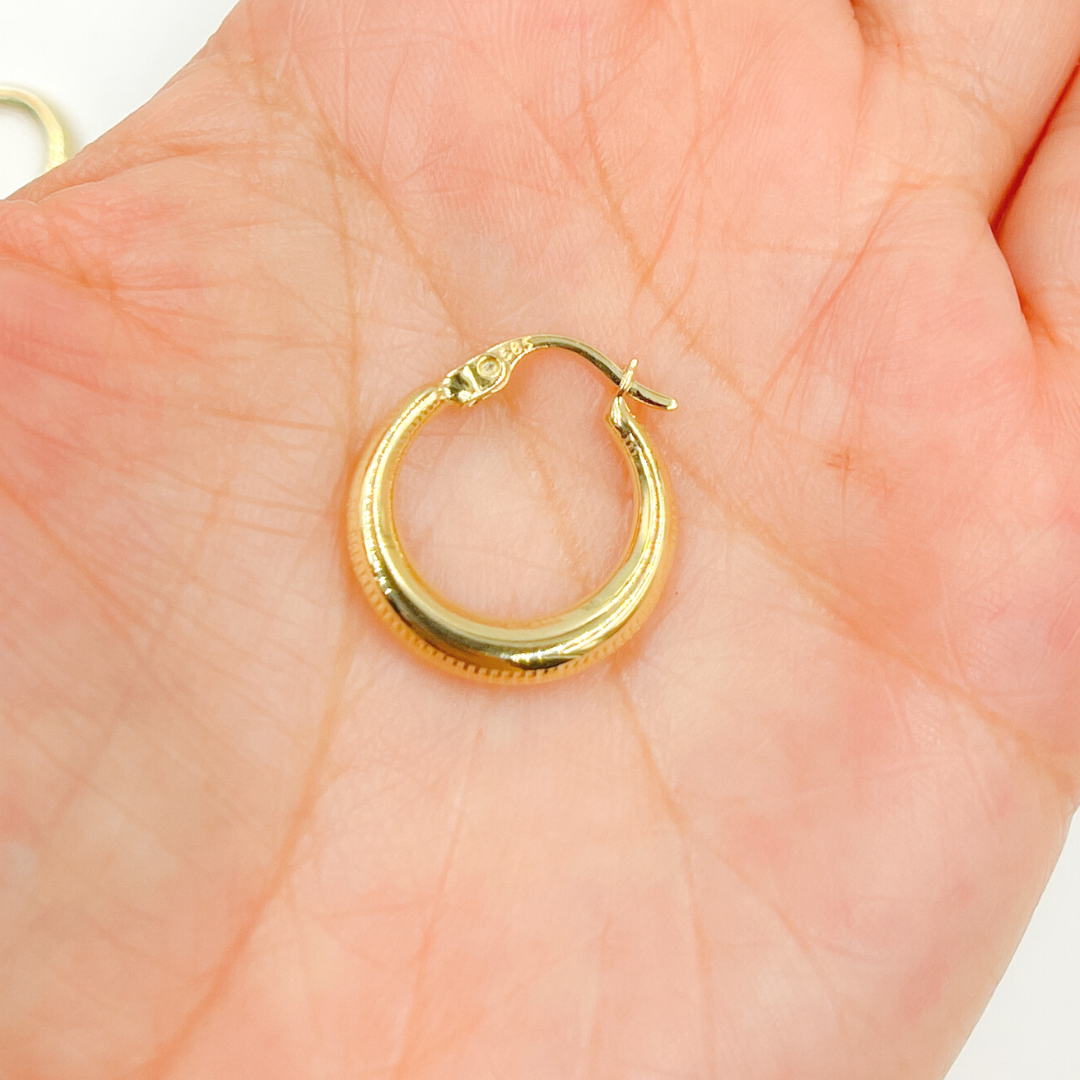 14K Gold Chunky Textured Hoop. GER143