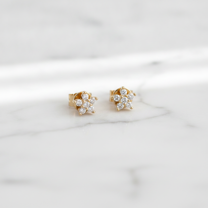 ER412616Y. 14k Solid Yellow Gold Diamond Flower Studs