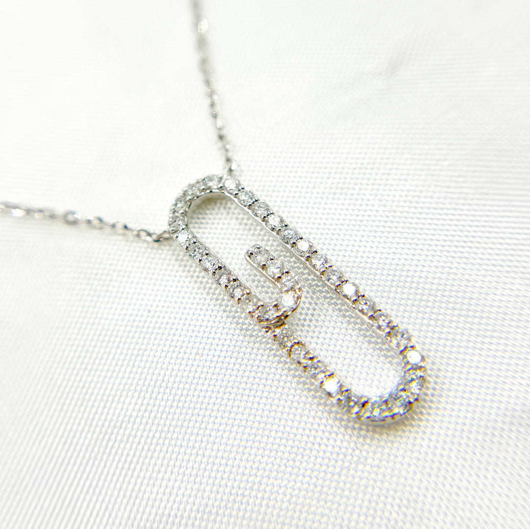 14K Solid Gold Diamond Paperclip Shape Necklace. NT403712