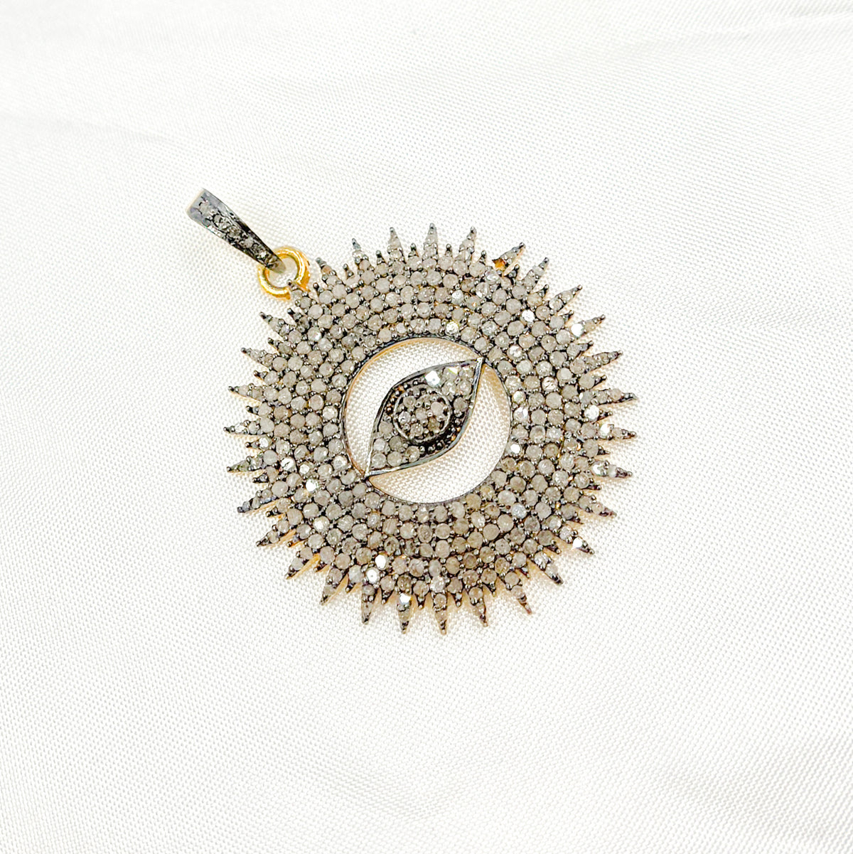 DC1013. Diamond Sterling Silver Round Eye Pendant
