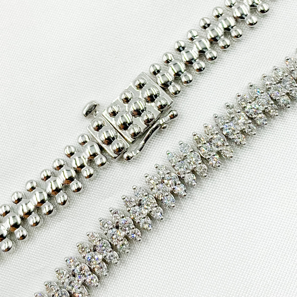 NFT70751. 14K Solid White Gold Diamond Necklace