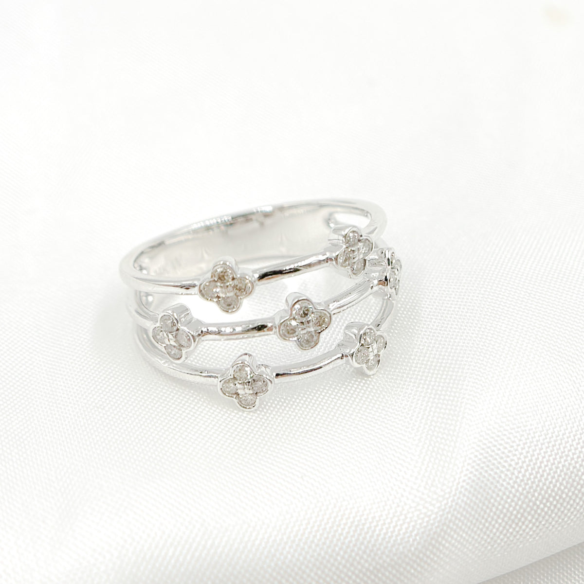 14K Solid White Gold Diamond 3 Row Flower Ring.