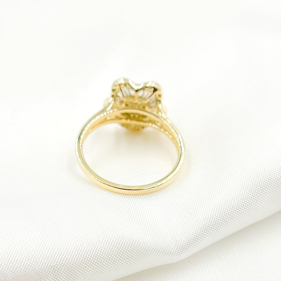 RN414040. 14k Solid Gold Diamond Flower Ring