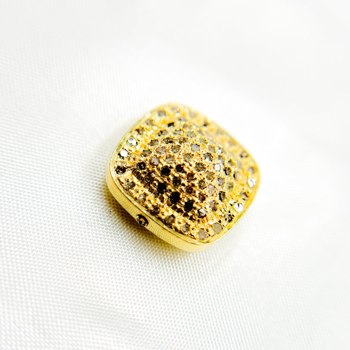 DC1008. Diamond & Sterling Silver Square Bead