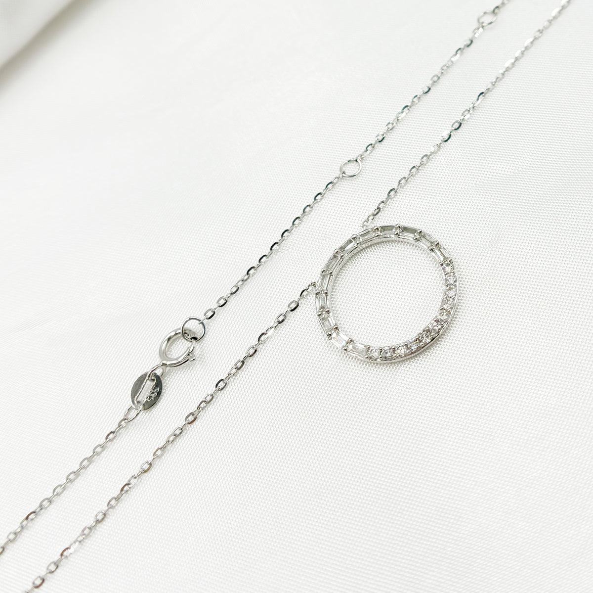 NT402333. 14K Solid Gold Diamond Necklace