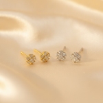Load image into Gallery viewer, ER115283. 14k Solid Gold Diamond Flower Studs
