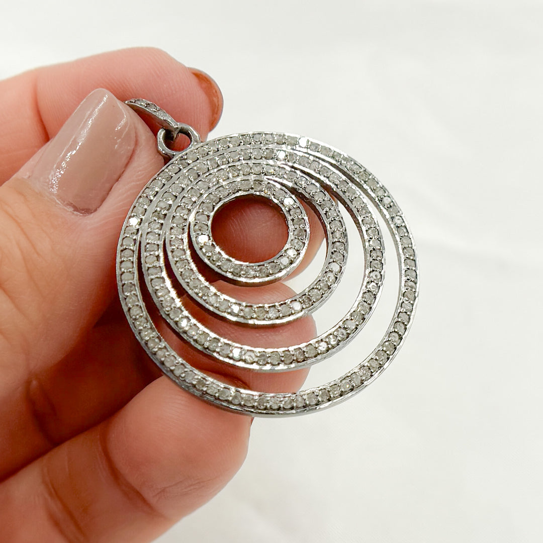 DP411. Diamond Sterling Silver Round Gradient Pendant