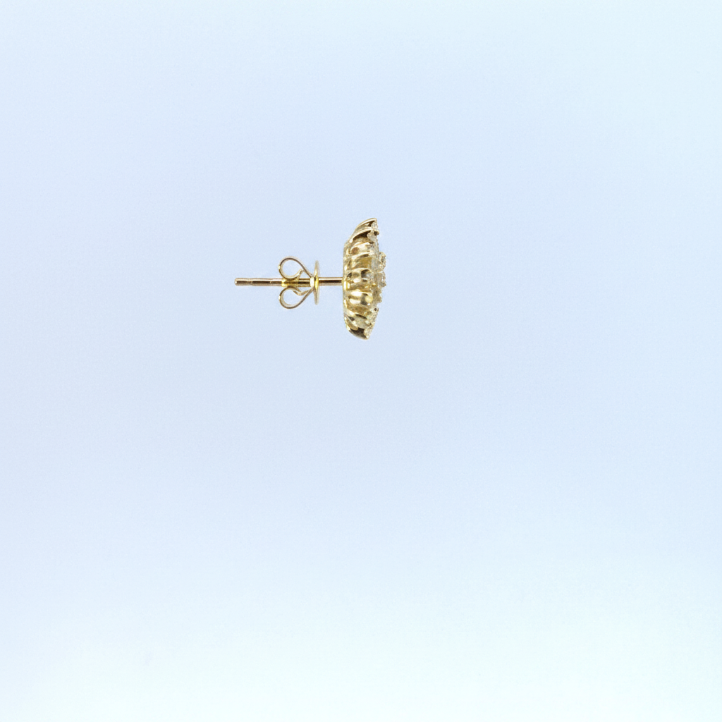ER421158. 14k Solid Yellow Gold Oval Diamond Studs