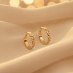 Load image into Gallery viewer, GER108. 14K Solid Gold Hollow Hoop with Flat and Curb section