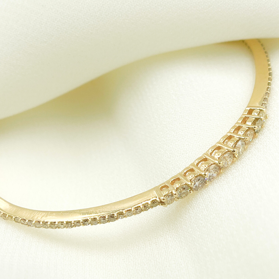 KG101. 14K Solid Gold Bangle with Diamonds