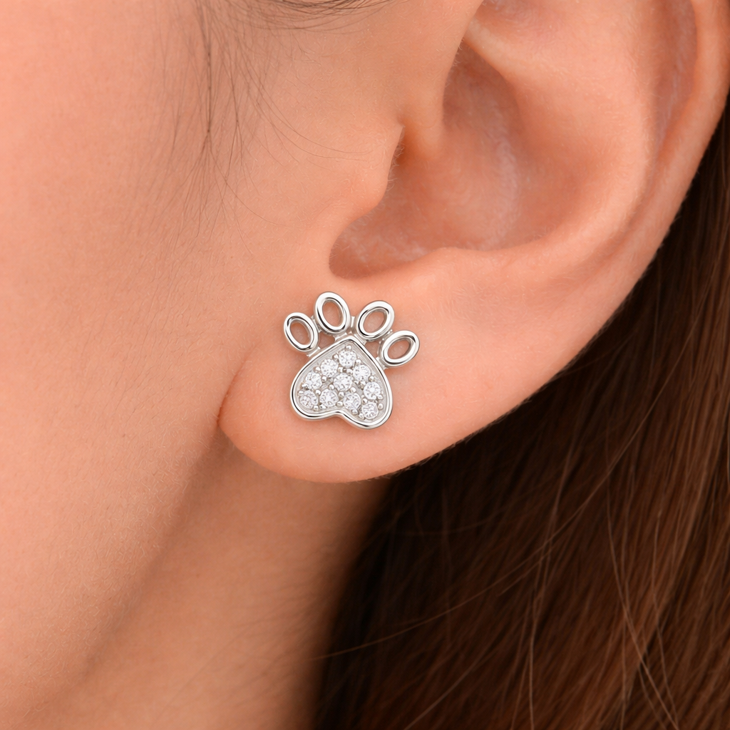 EFA54277. 14K Solid Gold Diamond Paw Studs