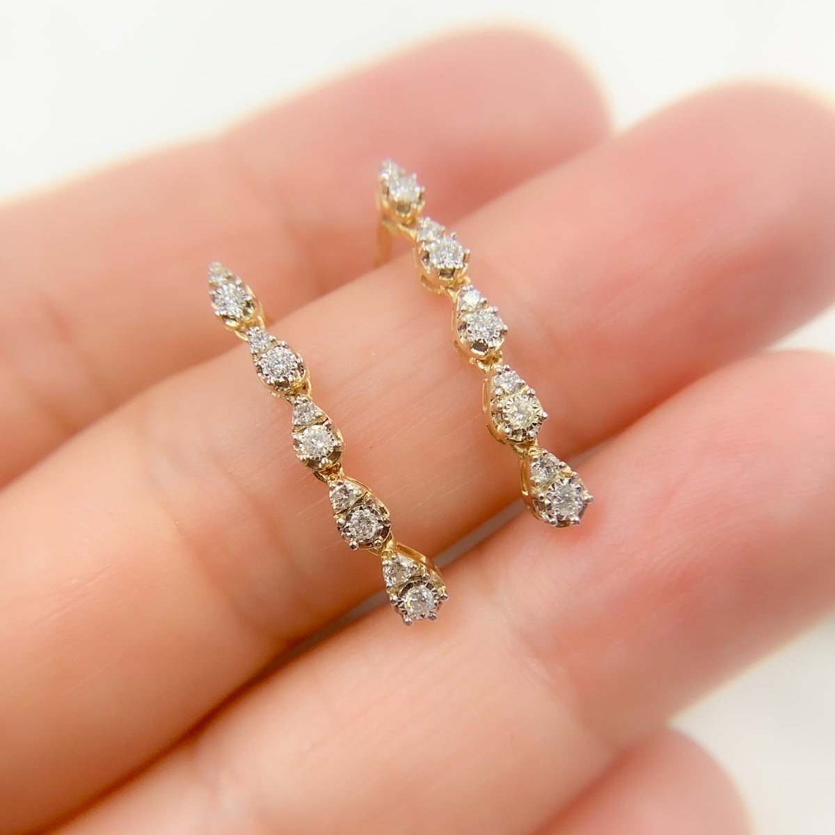 EFE51758. 14K Solid Gold and Diamonds Dangle Earrings