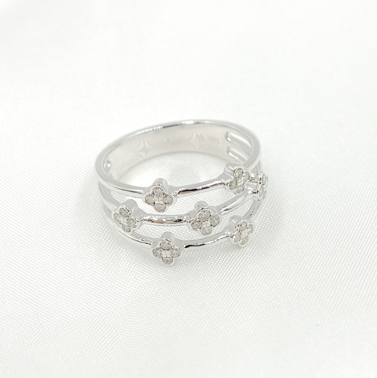 14K Solid White Gold Diamond 3 Row Flower Ring.