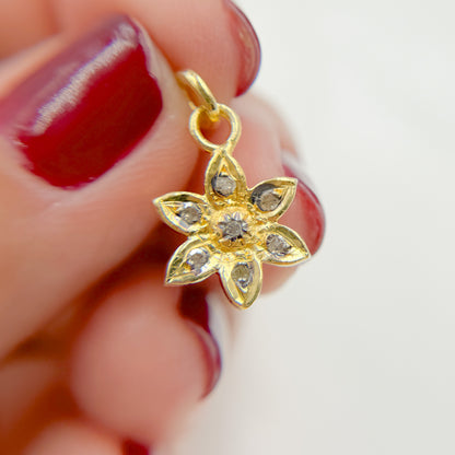 DC553. Diamond Sterling Silver Flower Charm