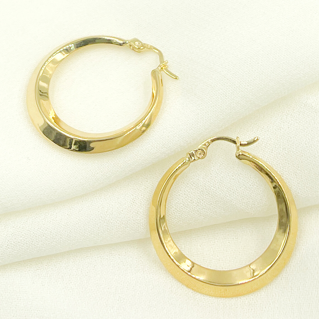 GER131. 14K Solid Gold Hoop