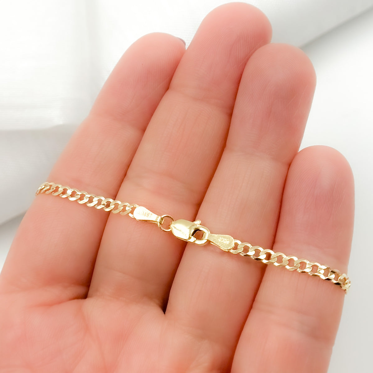 Bracelet. 14K Solid Gold Cuban Curb Bracelet