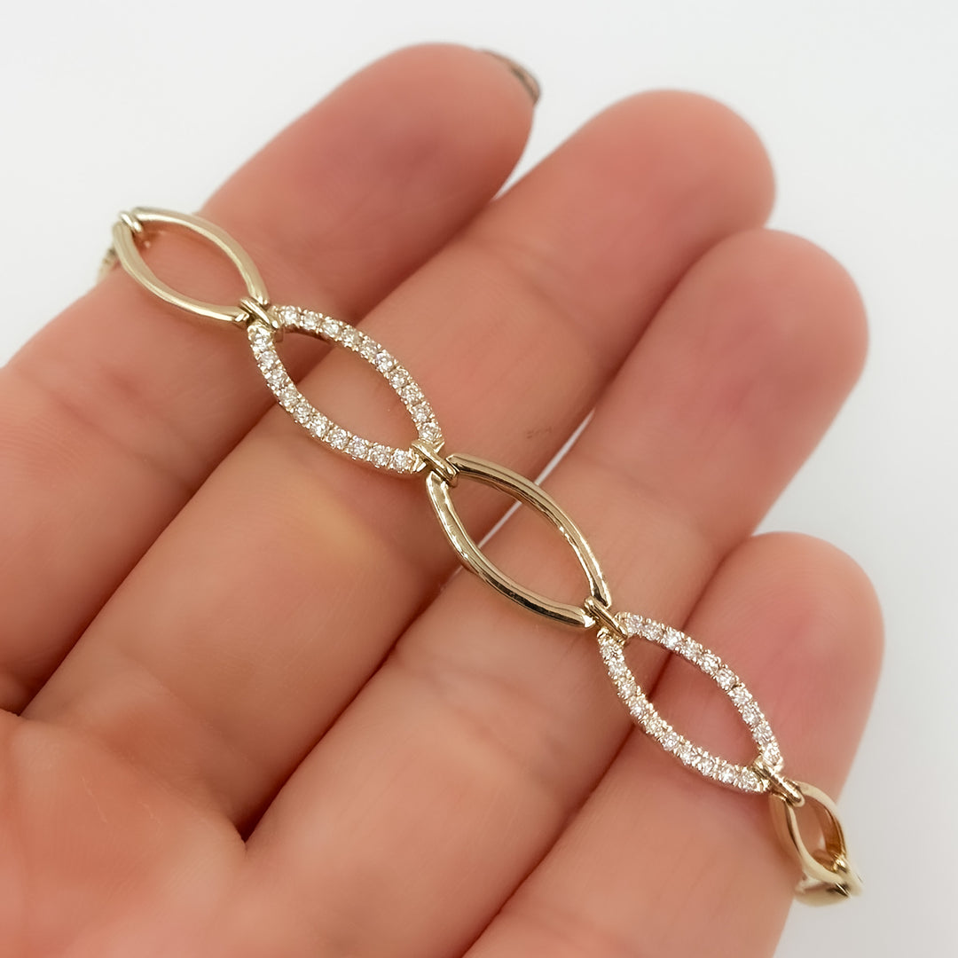 BFH61264. 14K Solid Yellow Gold Diamond Fancy Oval Bracelet