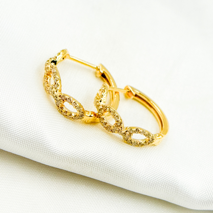 EHF57038. 14K Solid Gold Diamond Chain Hoops
