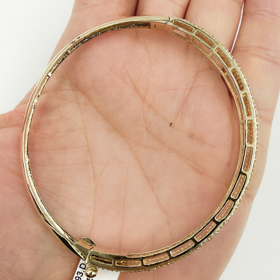 14K Solid Gold Bangle with Diamonds. KG92