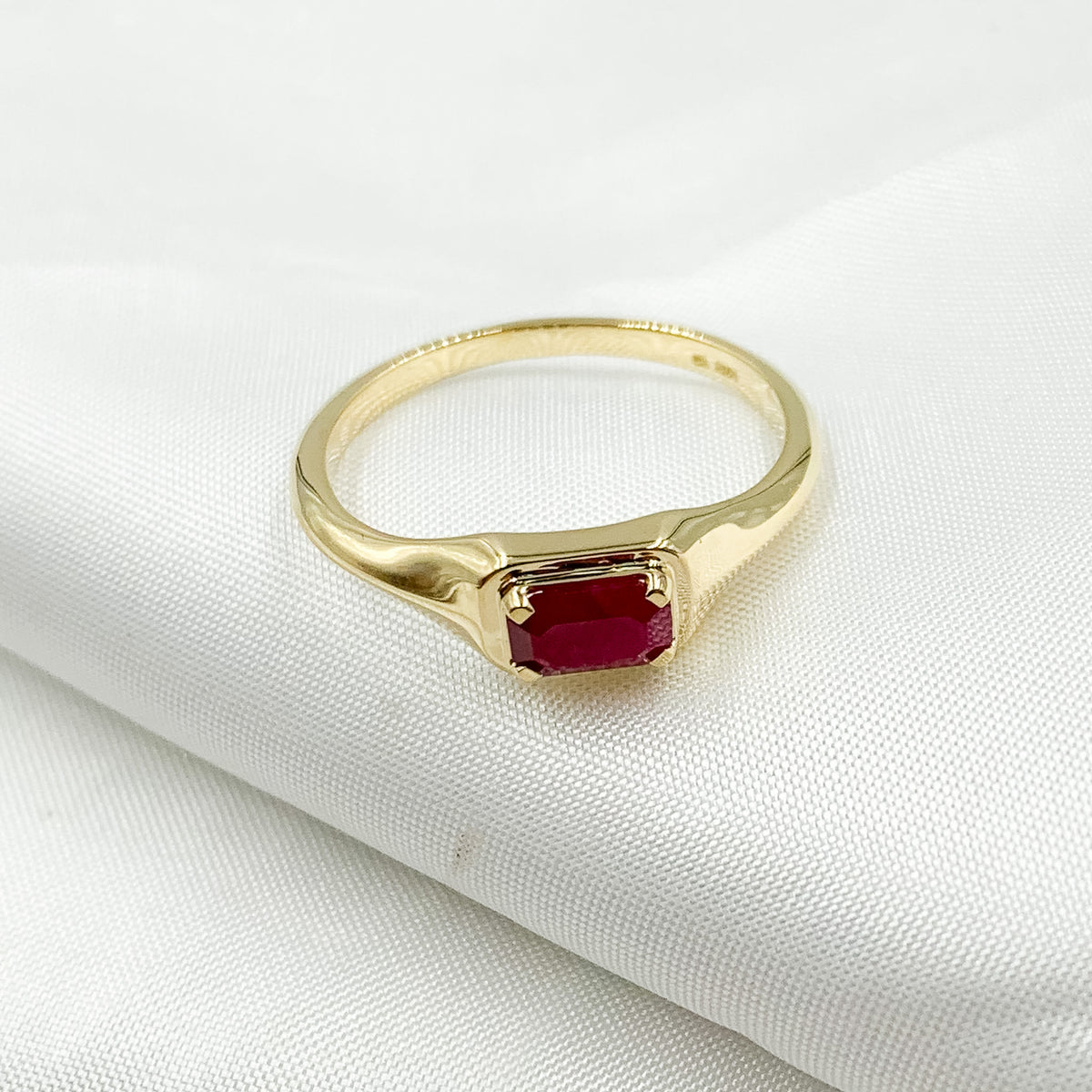 14K Solid Gold Gemstone Ring.
