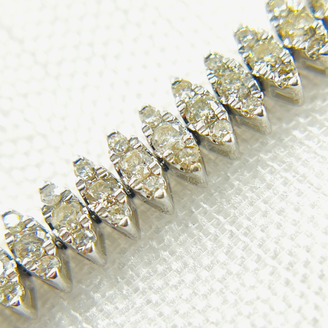 RSOJBR7043WG. 14K White Gold Bracelet with Diamond Leaves