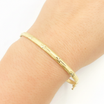 Load image into Gallery viewer, Bangle15. 14K Solid Gold Matte Star Textured Bangle