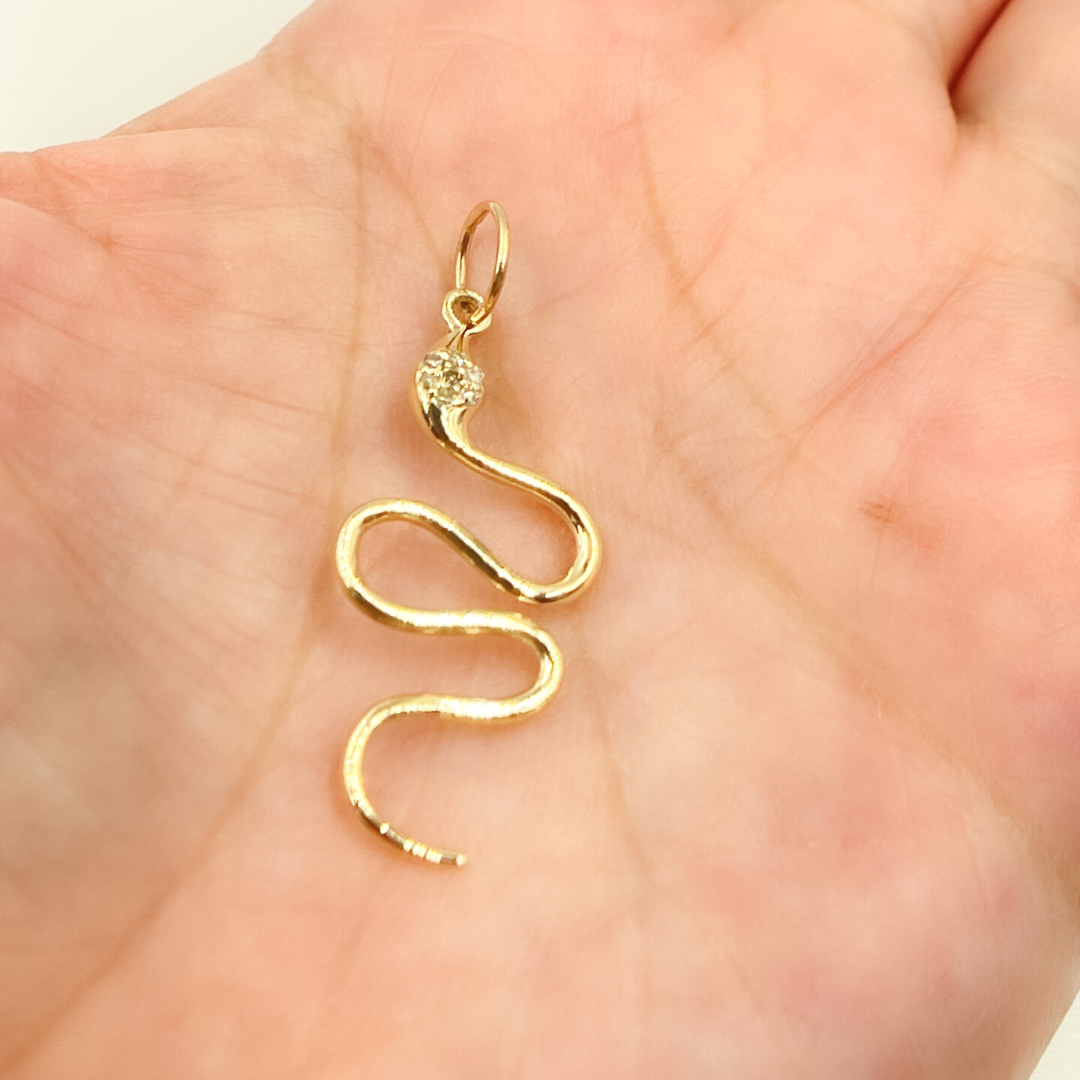 14K Gold Diamond Snake Charm. GDP157