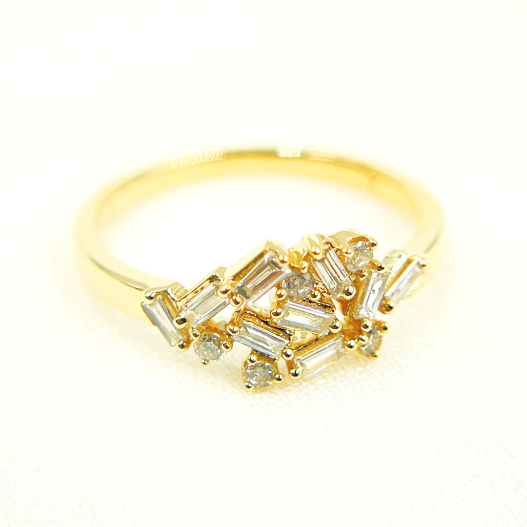 14K Solid Yellow Gold Cluster Diamond Ring. RFE17649