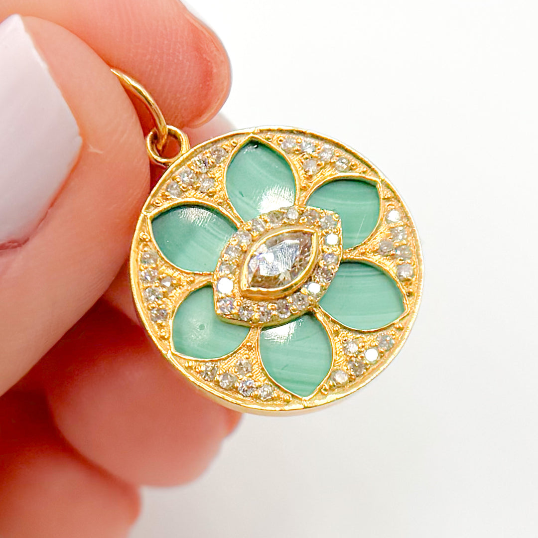 CGDP39. 14K Gold Flower Pendant