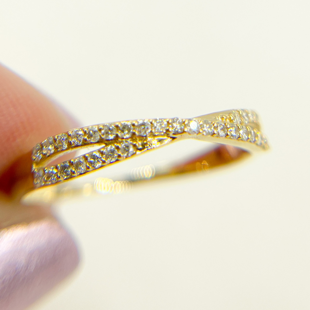 14K Solid Gold Diamond Ring. ZGG670