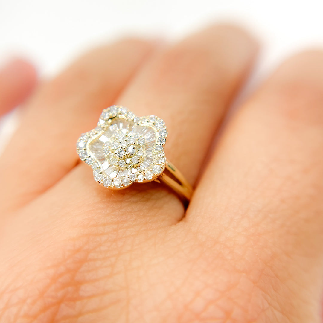 RN414040. 14k Solid Gold Diamond Flower Ring