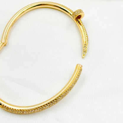 CGDP56. 14K Solid Gold Diamond Bangle