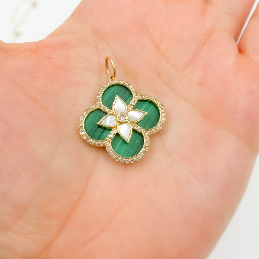 KG205. 14K Gold Flower Pendant