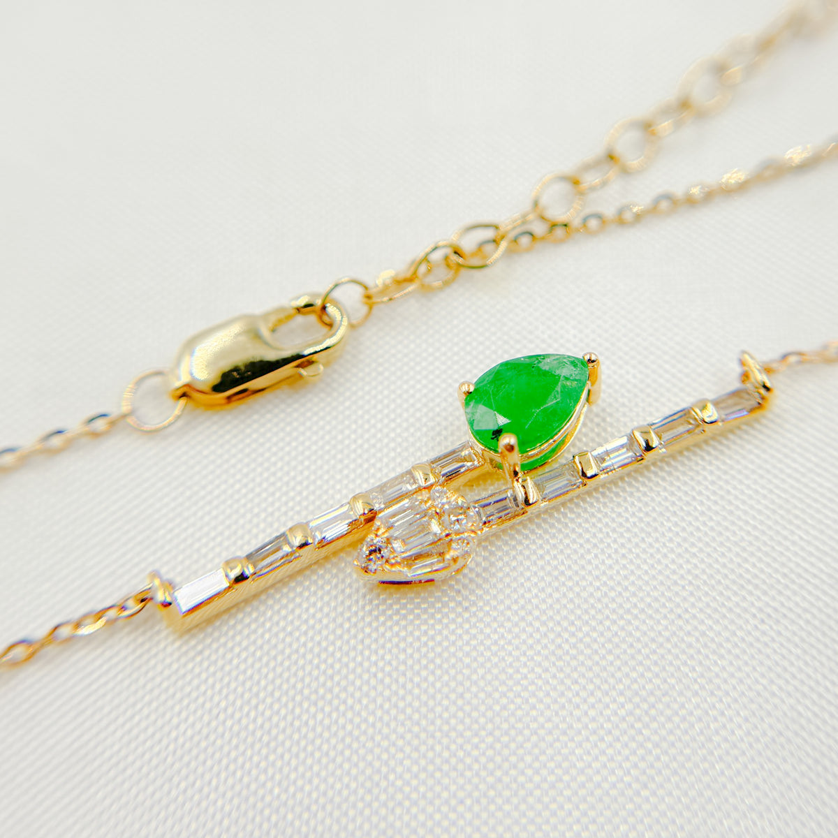 CN96320. 14K Solid Gold Diamond and Gemstone Arrows Necklace