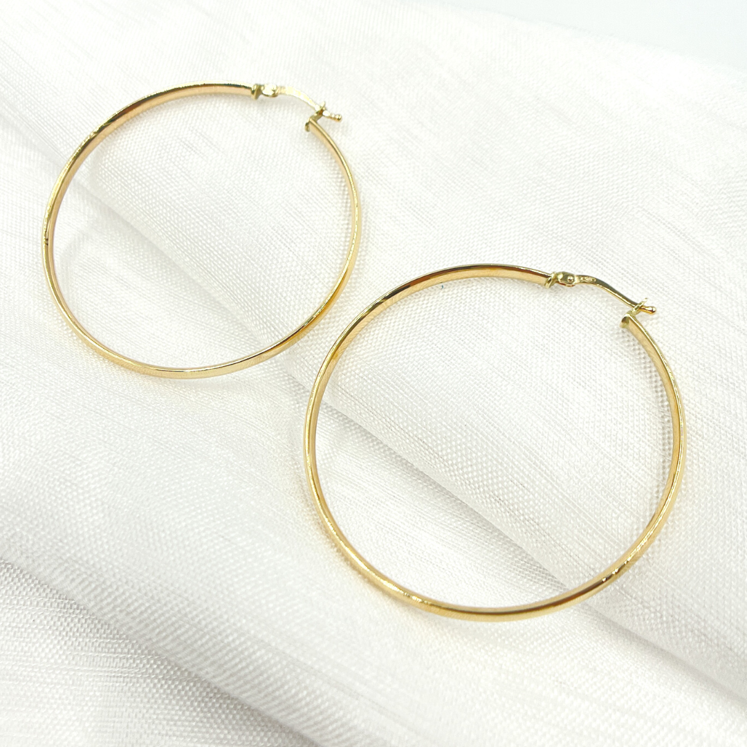 GER159. 14K Solid Gold Hollow Smooth Hoop