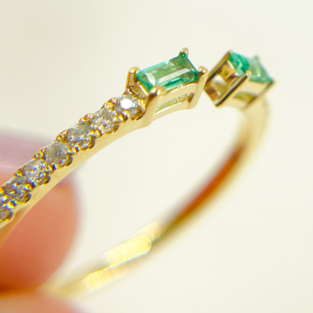 14K Solid Gold Diamond & Emerald Ring. RFC17394EM