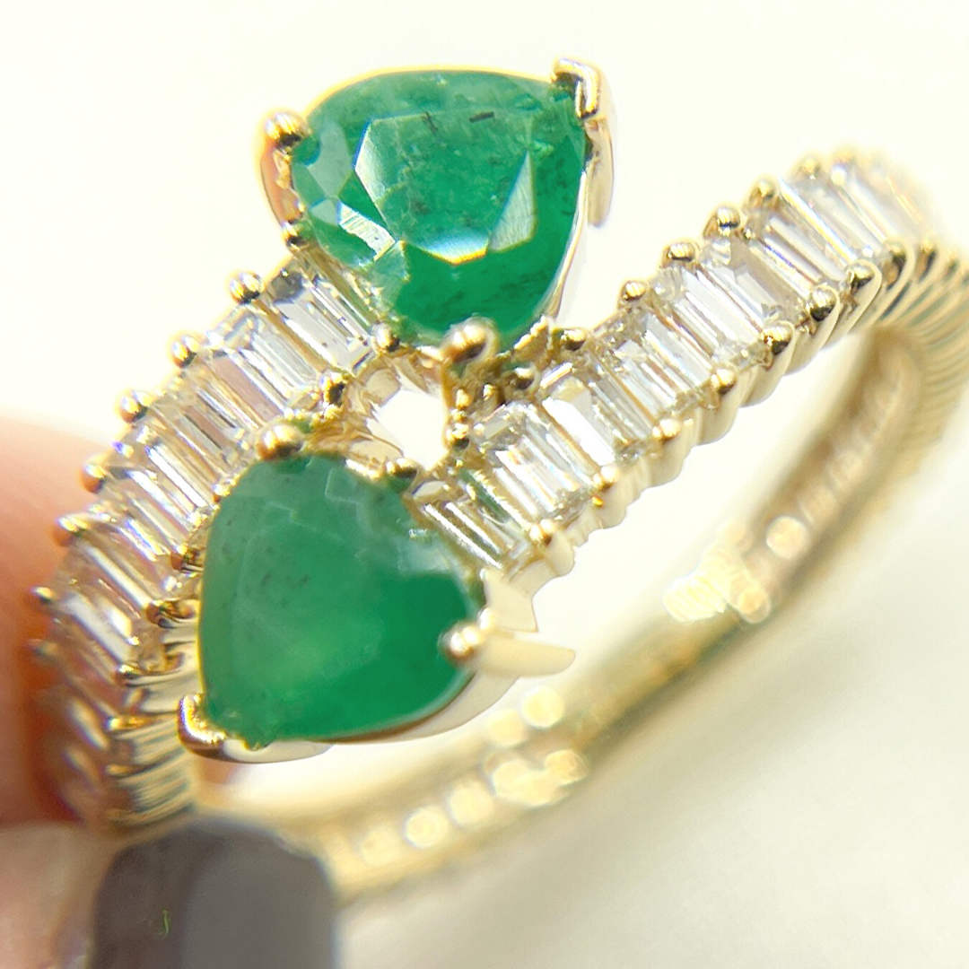 14K Solid Gold Diamond & Emerald Double Line Heart Ring. CR96144EM5