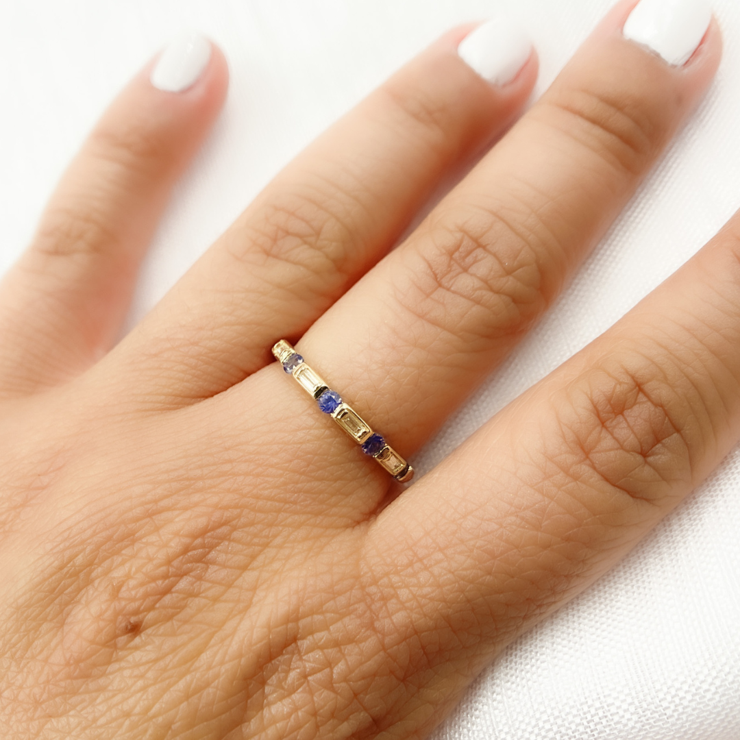 14K Solid Gold Diamond & Blue Sapphire Ring. RAA00669BS