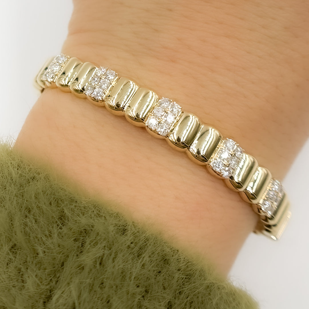 BNL68520. 14K Solid Gold Fancy Diamond Bangle